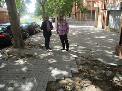 Arreglo aceras calle Enebros