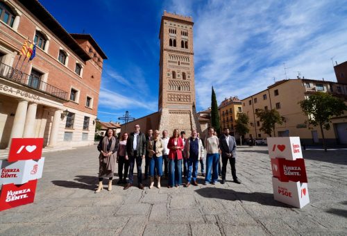 Alegría reivindica en Teruel los avances en salarios, pensiones y empleo y advierte del riesgo de perder derechos el 29N